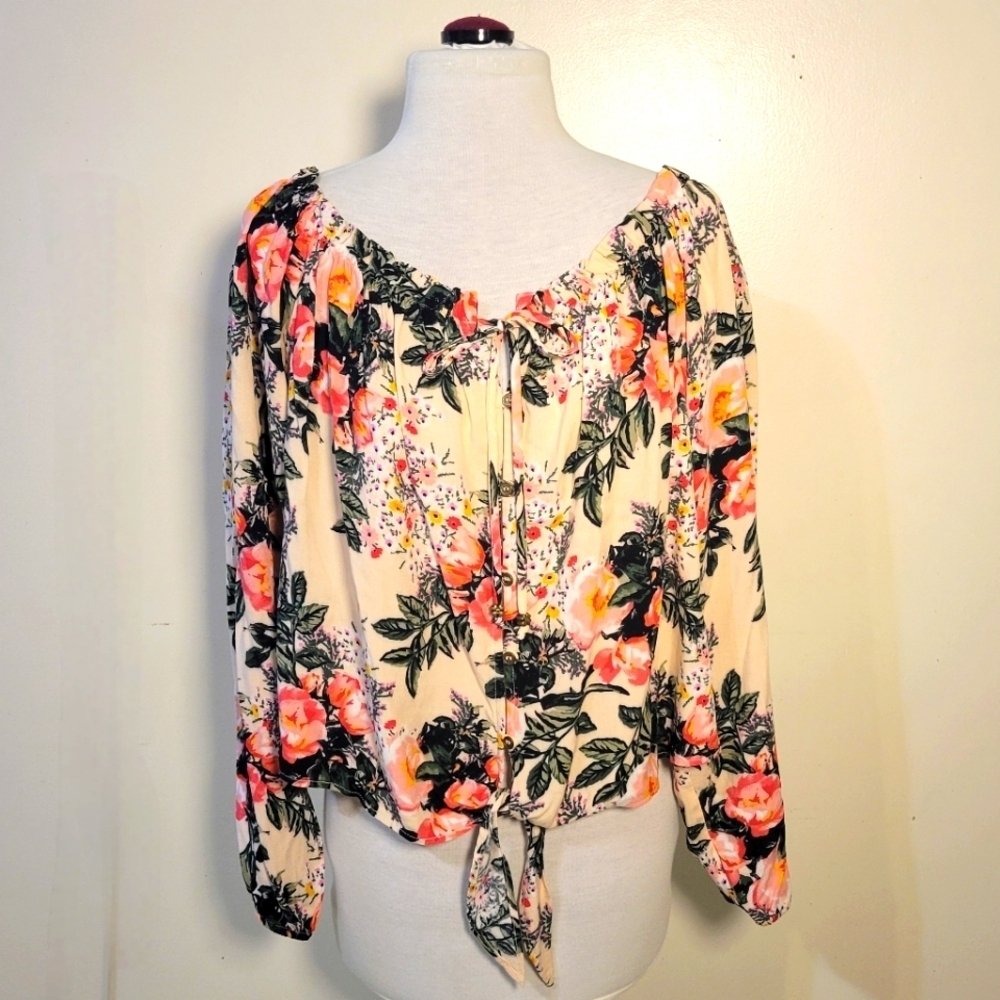 Altar'd State Women's Medium Pink Floral Peasant Blouse